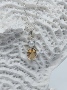 Citrine Gemstone Oval a delicate pendant